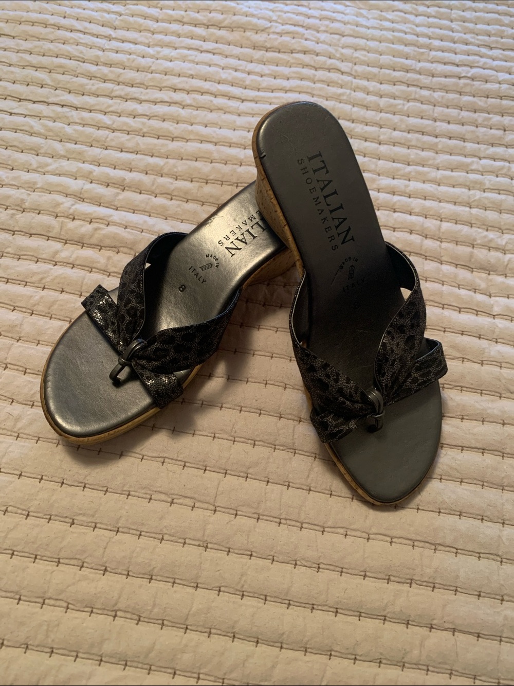 Italian Shoemakers Black Women's Slide Mules with Textured Strap